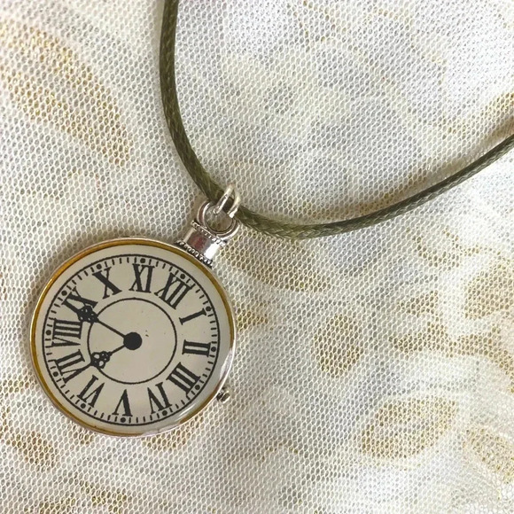 Women/Girls Antique Roman Lettering Clock TimePiece Charm Pendant Cord Necklace - Picture 2 of 6